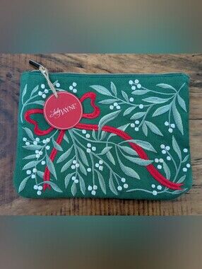 NWT Lady Jane Boutique Christmas Embroidery Mistletoe Red Ribbon Zippered Pouch
